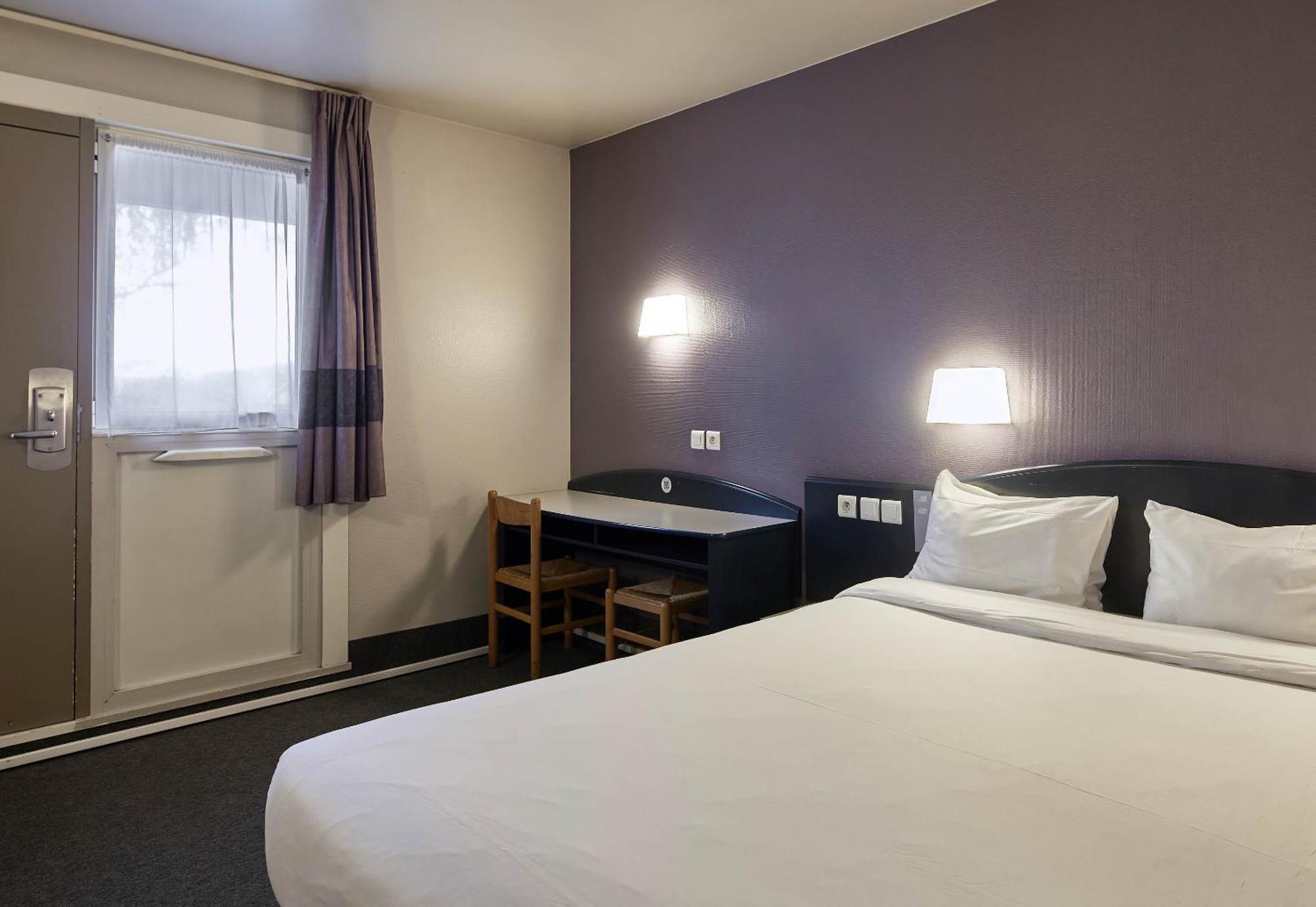 B&B Hotel Saclay Exterior foto
